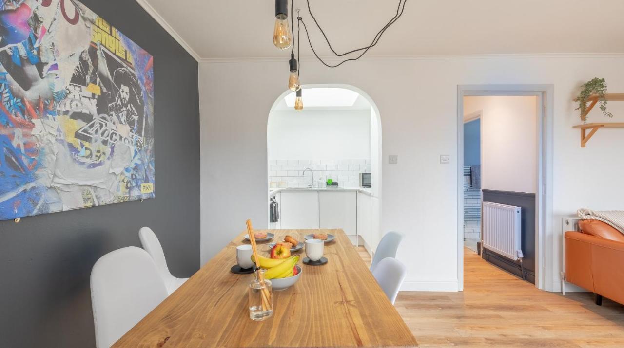 One Bed Top Floor, Brand New, Central Old Town 哈斯丁 外观 照片